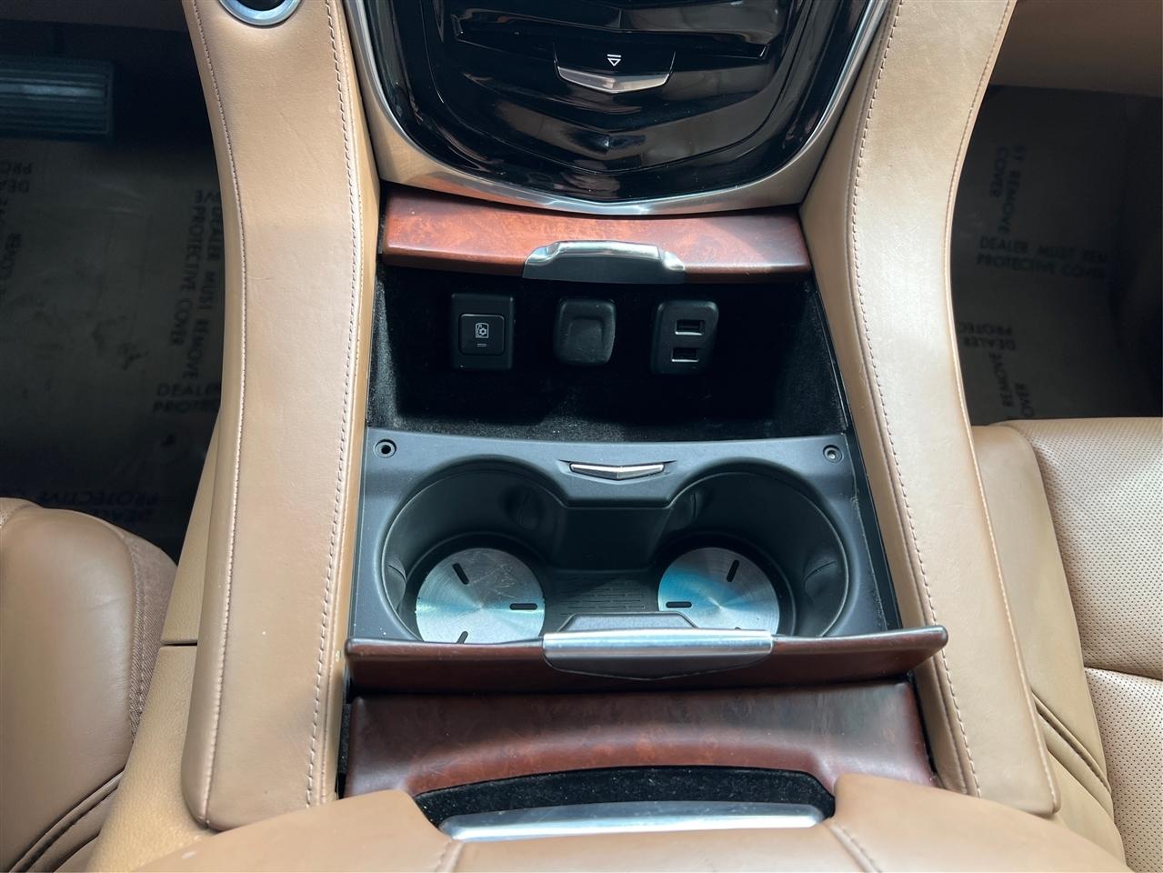 Cadillac Escalade 4WD 4dr Platinum 2017