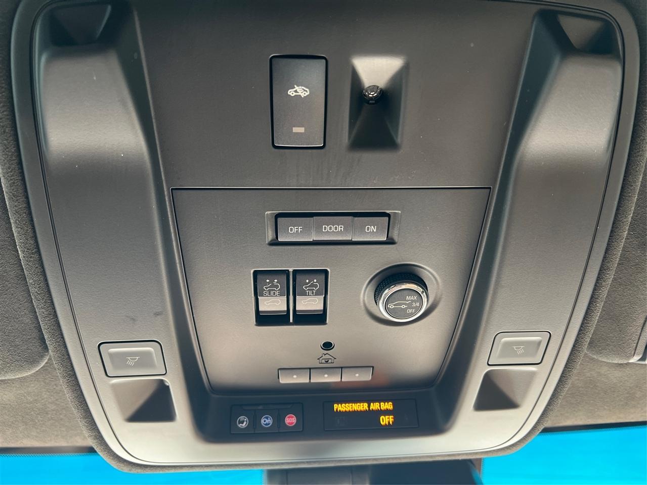 Cadillac Escalade 4WD 4dr Platinum 2017