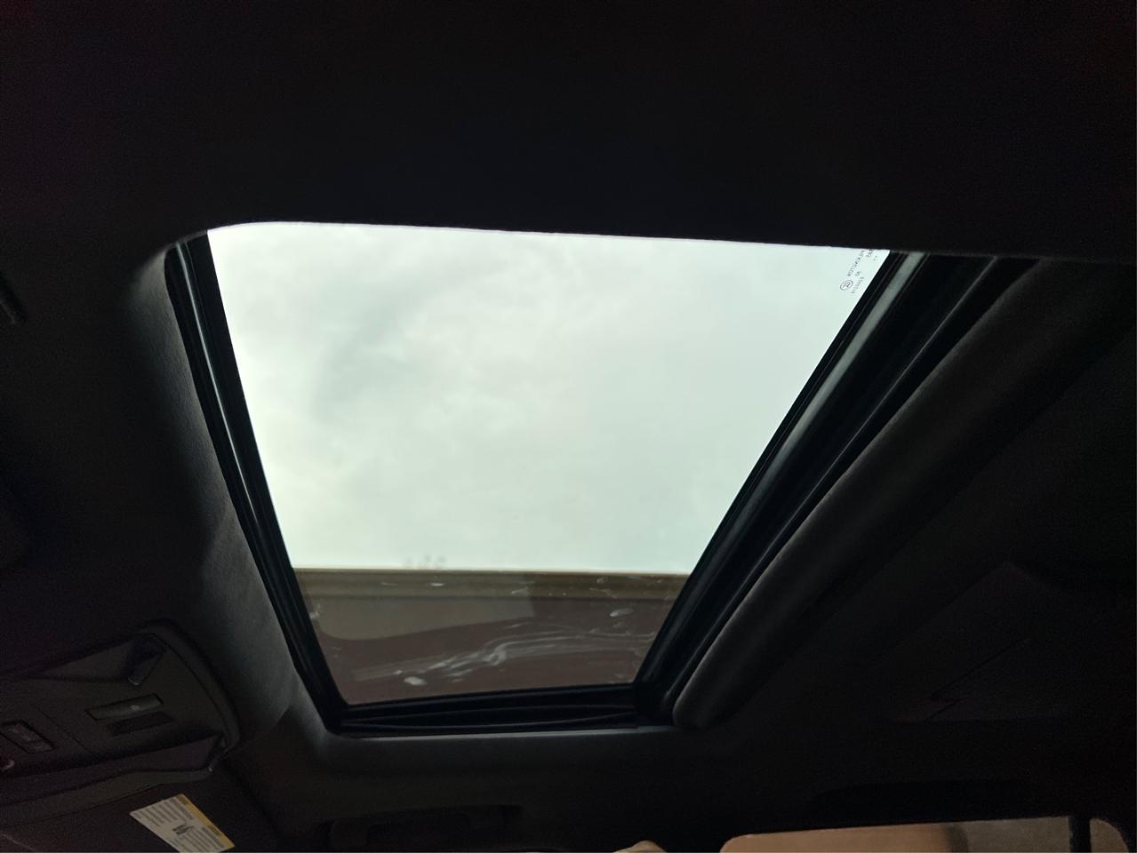 Cadillac Escalade 4WD 4dr Platinum 2017