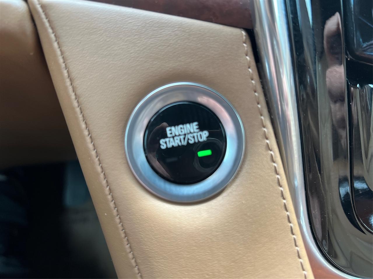 Cadillac Escalade 4WD 4dr Platinum 2017