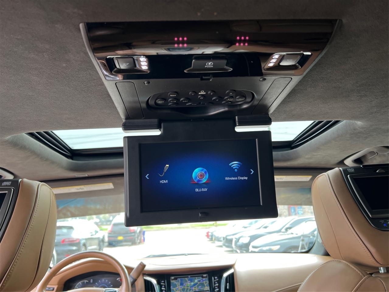 Cadillac Escalade 4WD 4dr Platinum 2017