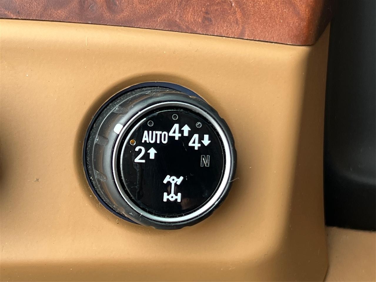 Cadillac Escalade 4WD 4dr Platinum 2017