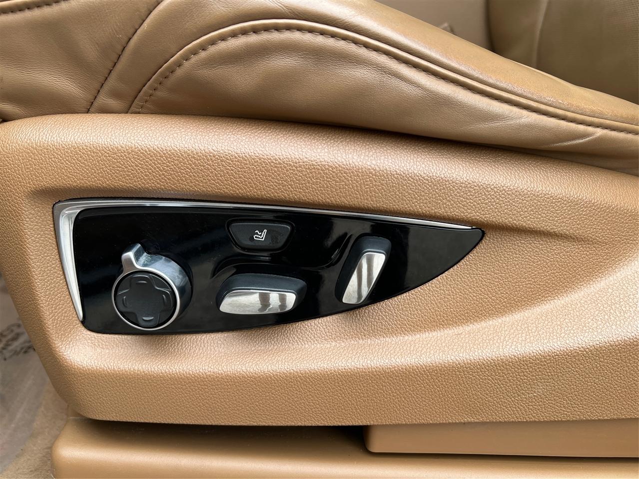 Cadillac Escalade 4WD 4dr Platinum 2017