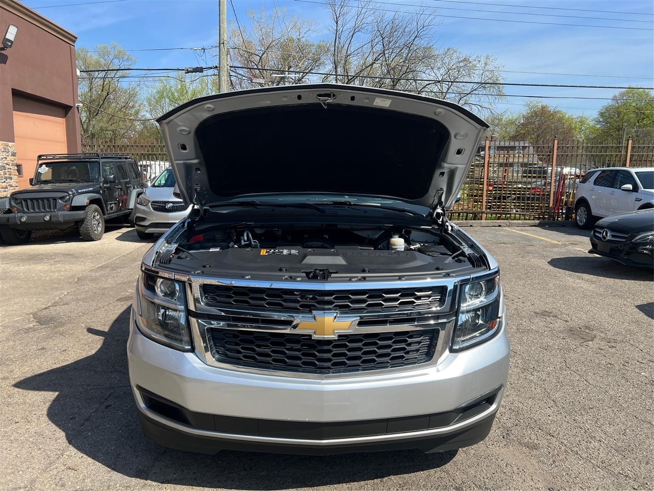 Chevrolet Tahoe 4WD 4dr LT 2019