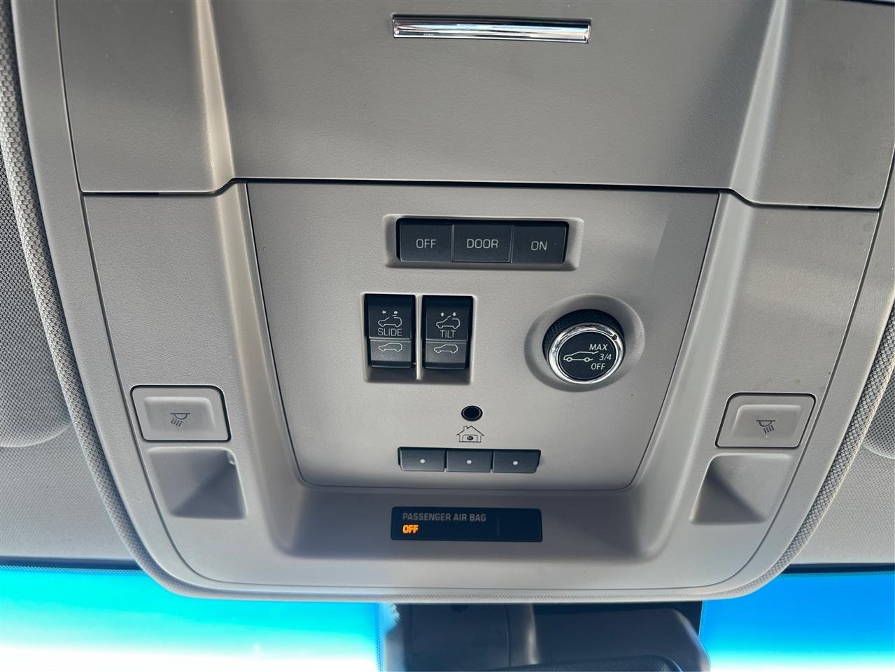 Chevrolet Tahoe 4WD 4dr LT 2019