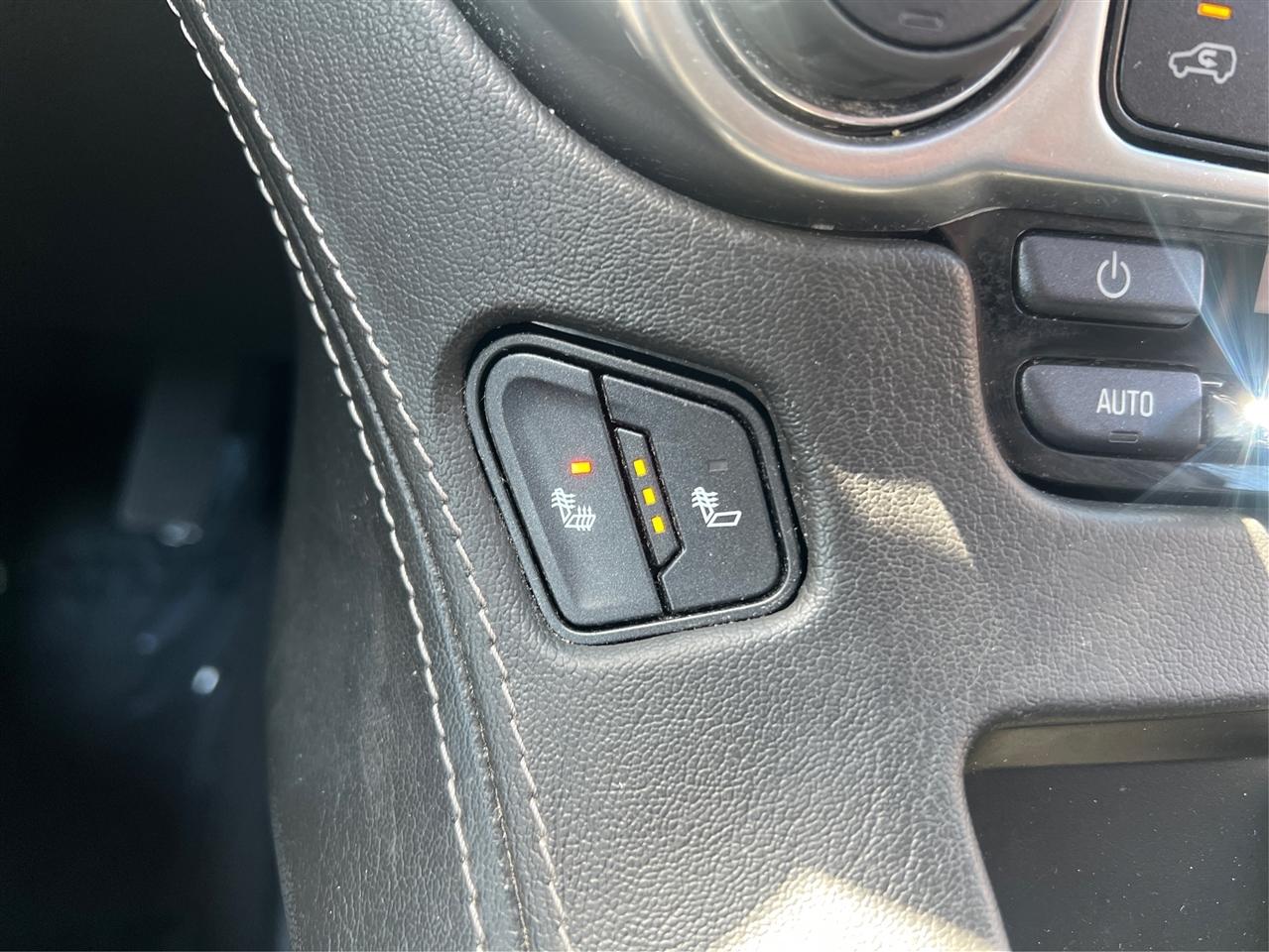 Chevrolet Tahoe 4WD 4dr LT 2019