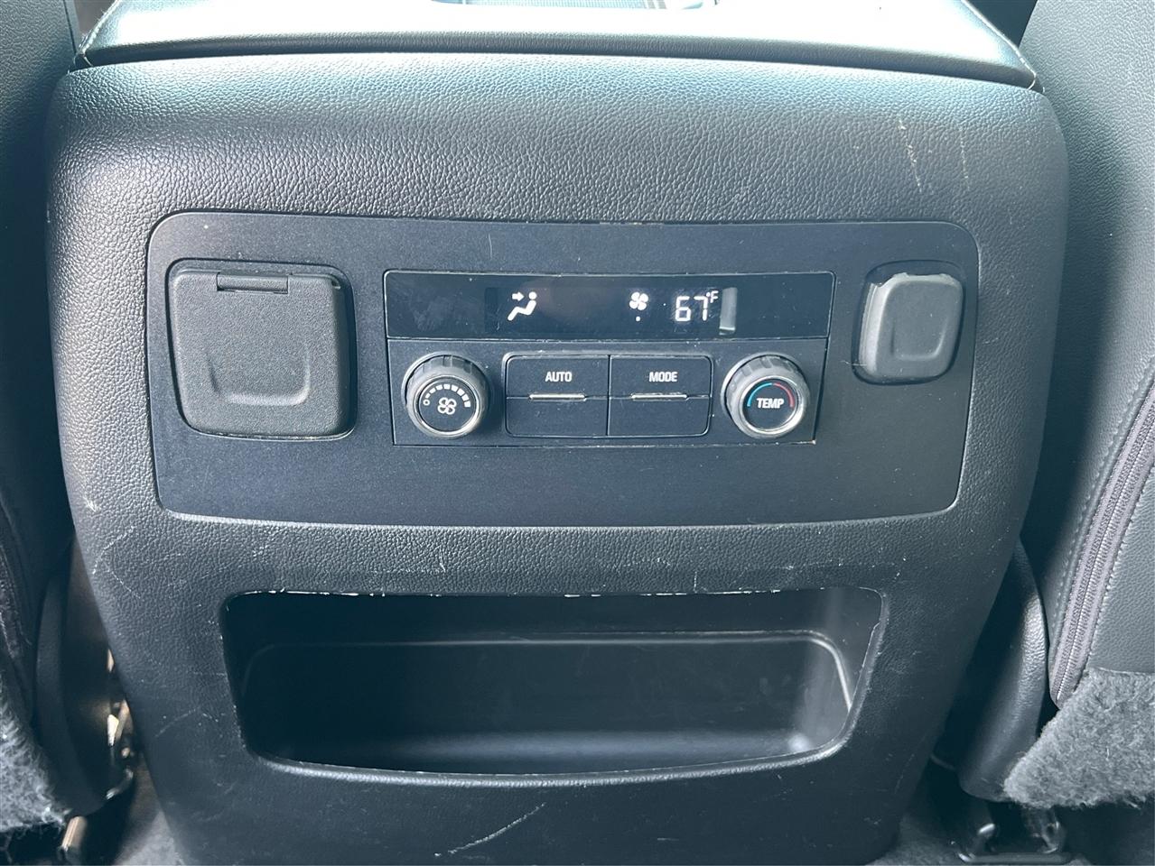 Chevrolet Tahoe 4WD 4dr LT 2019