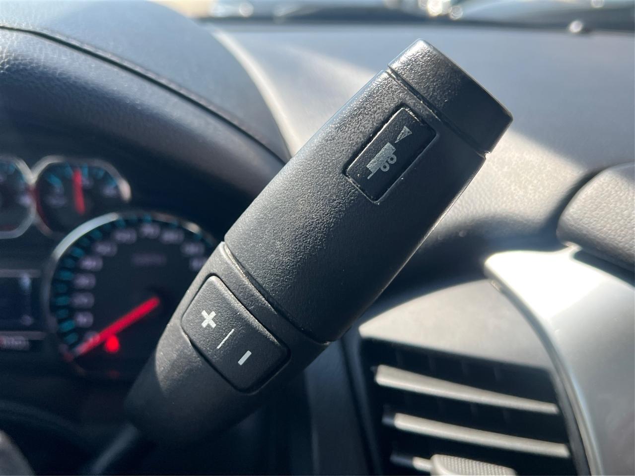 Chevrolet Tahoe 4WD 4dr LT 2019