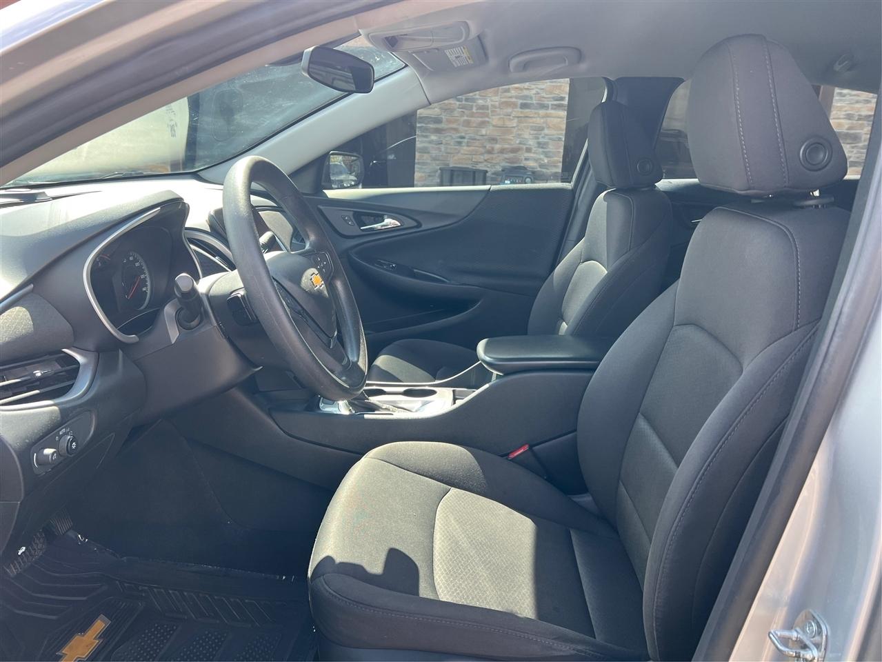 Chevrolet Malibu 4dr Sdn LS w/1LS 2020