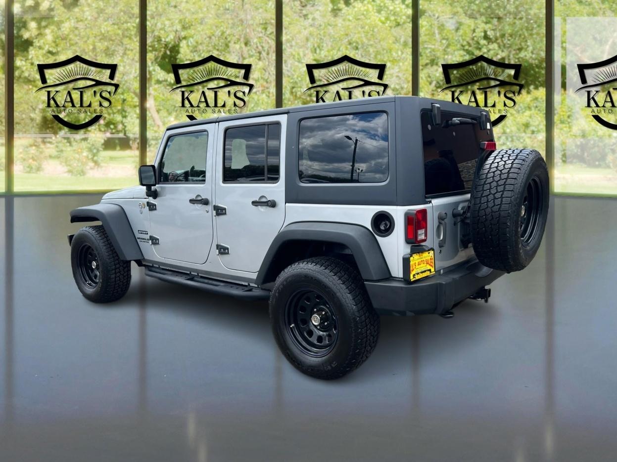 Jeep Wrangler Unlimited 4WD 4dr Sport 2012