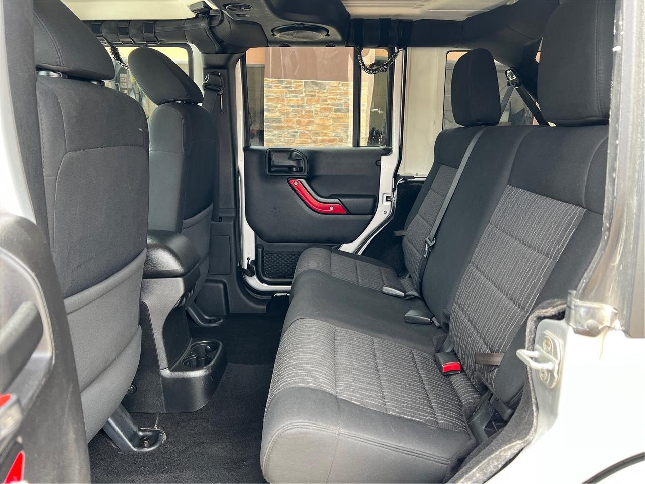 Jeep Wrangler Unlimited 4WD 4dr Sport 2012