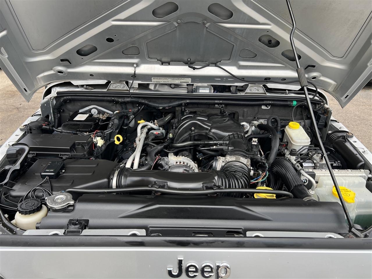 Jeep Wrangler Unlimited 4WD 4dr Sport 2012