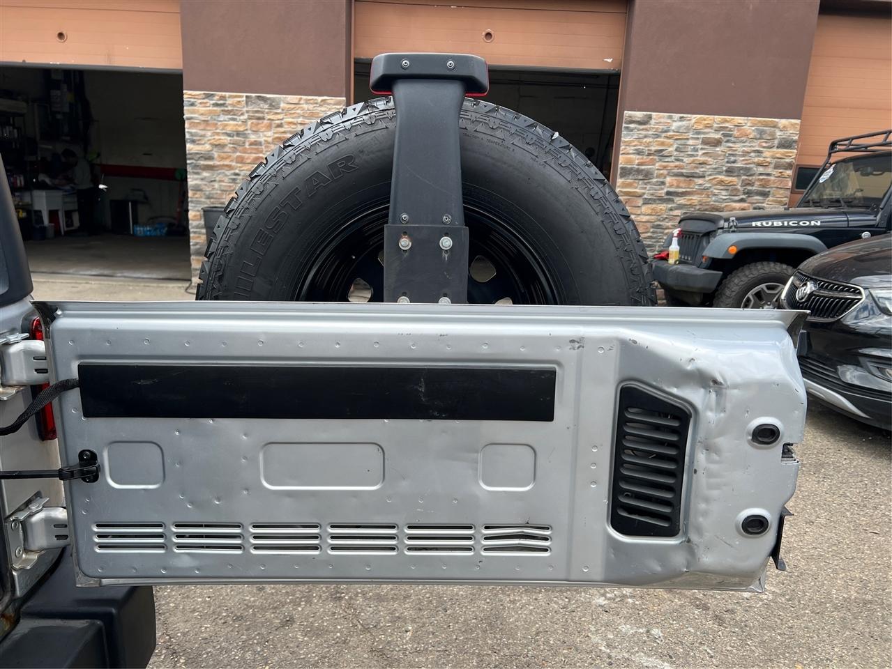 Jeep Wrangler Unlimited 4WD 4dr Sport 2012
