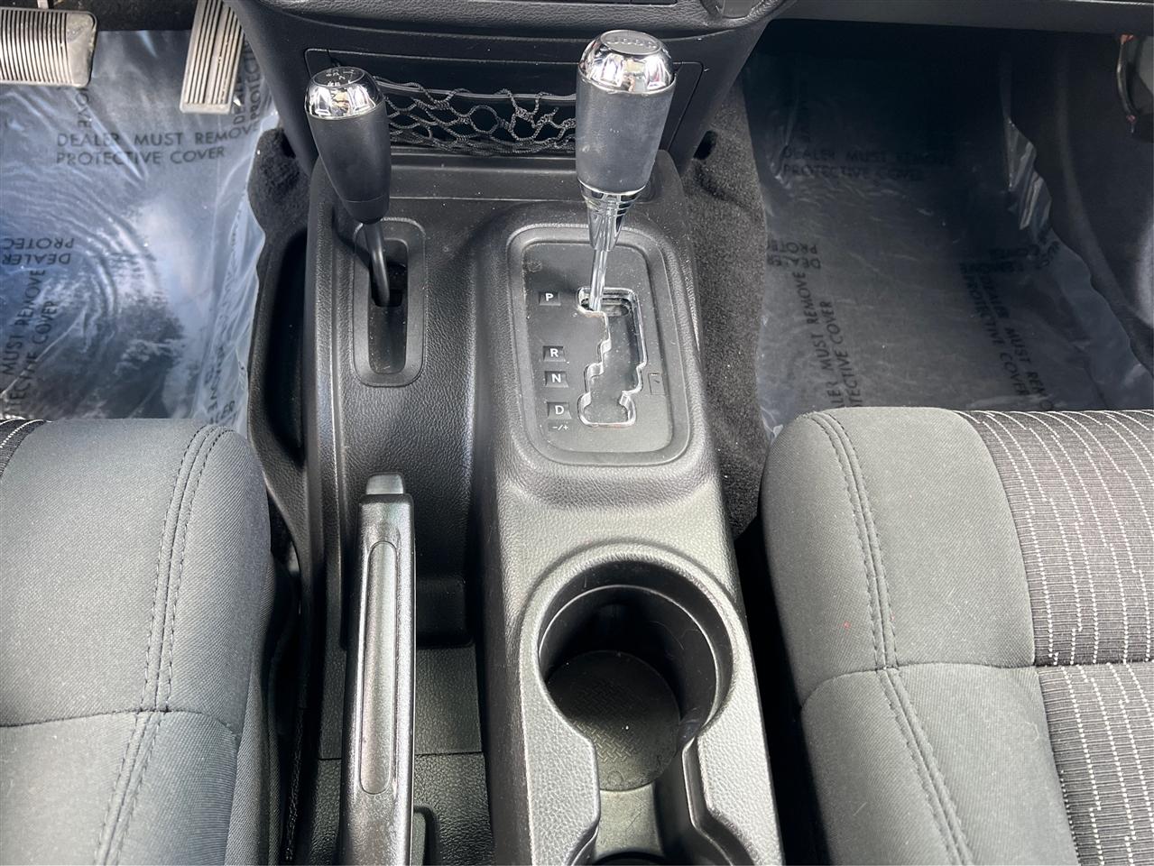 Jeep Wrangler Unlimited 4WD 4dr Sport 2012