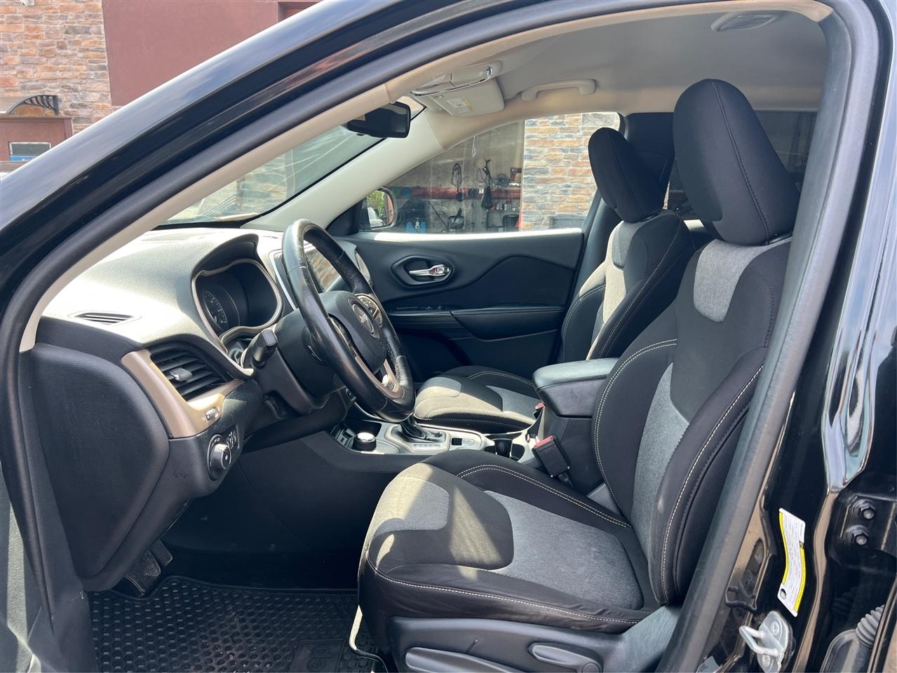 Jeep Cherokee 4WD 4dr Latitude 2014