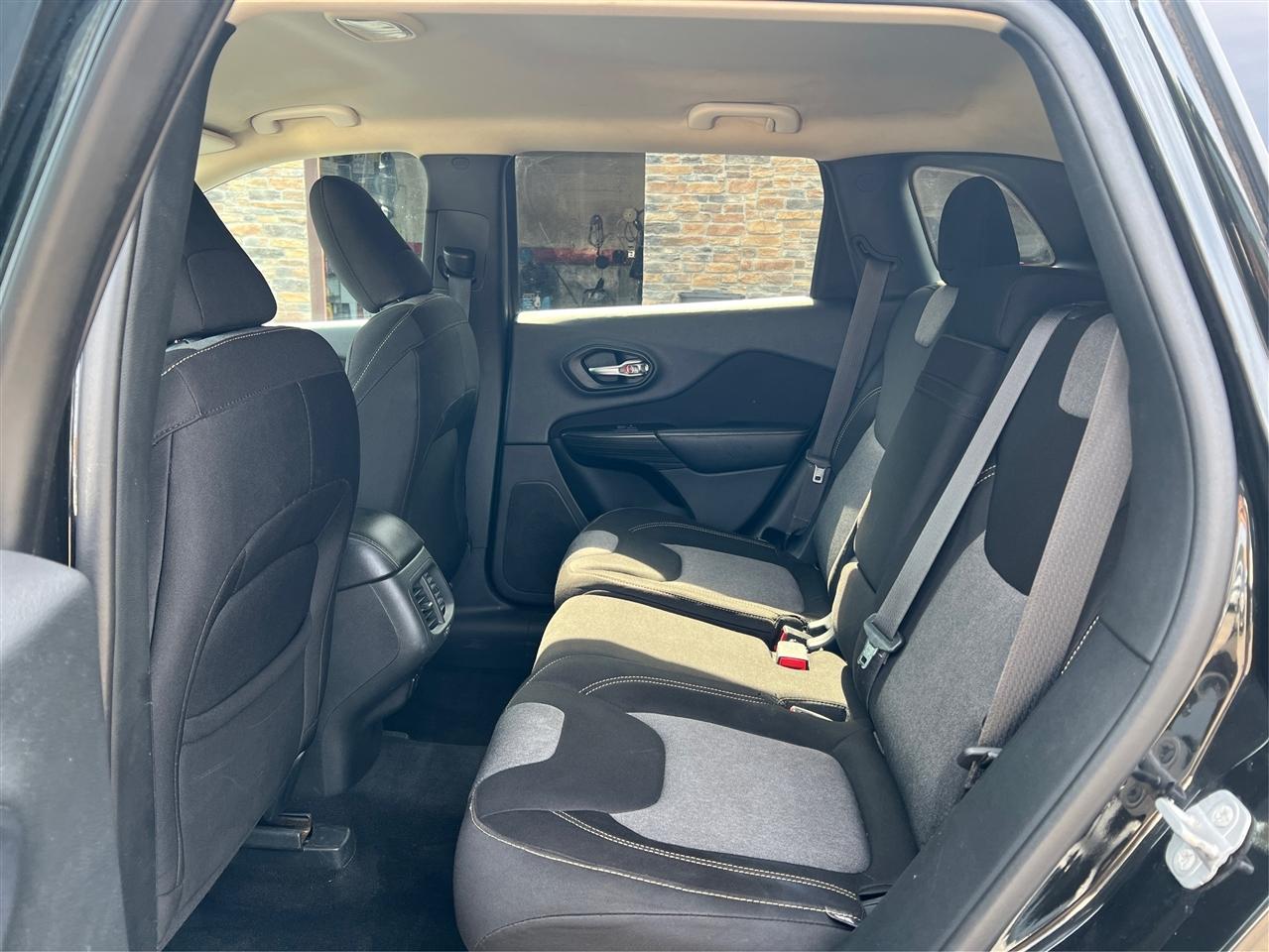Jeep Cherokee 4WD 4dr Latitude 2014