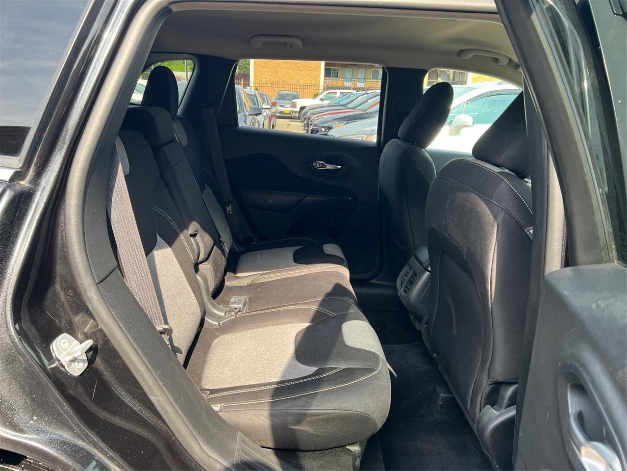 Jeep Cherokee 4WD 4dr Latitude 2014
