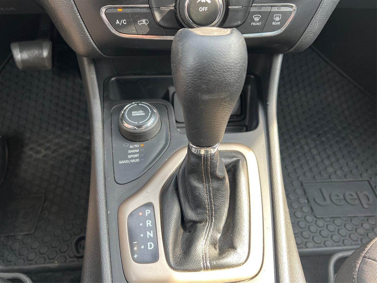 Jeep Cherokee 4WD 4dr Latitude 2014