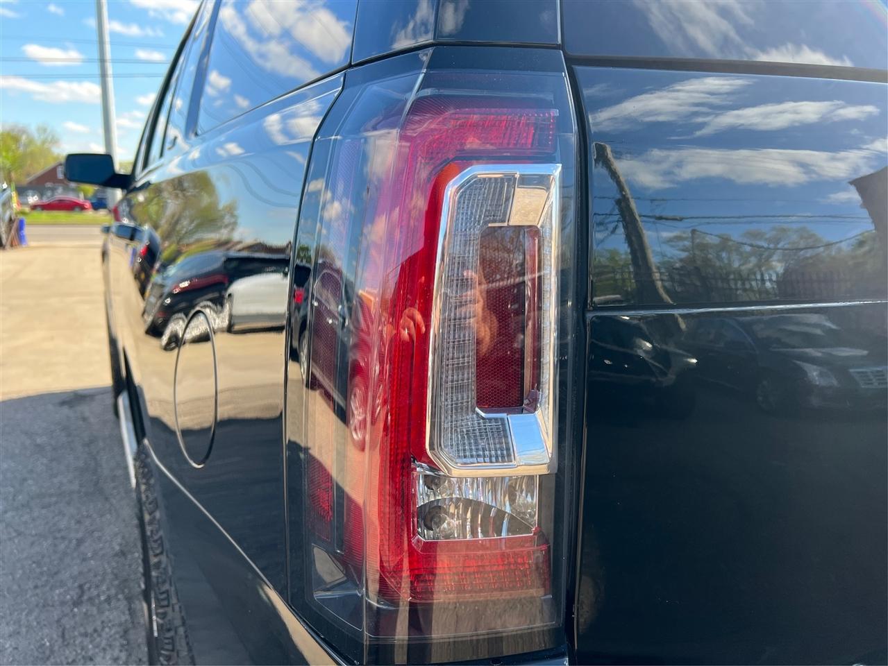 GMC Yukon 4WD 4dr SLT 2019