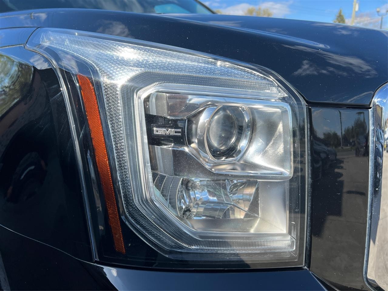 GMC Yukon 4WD 4dr SLT 2019