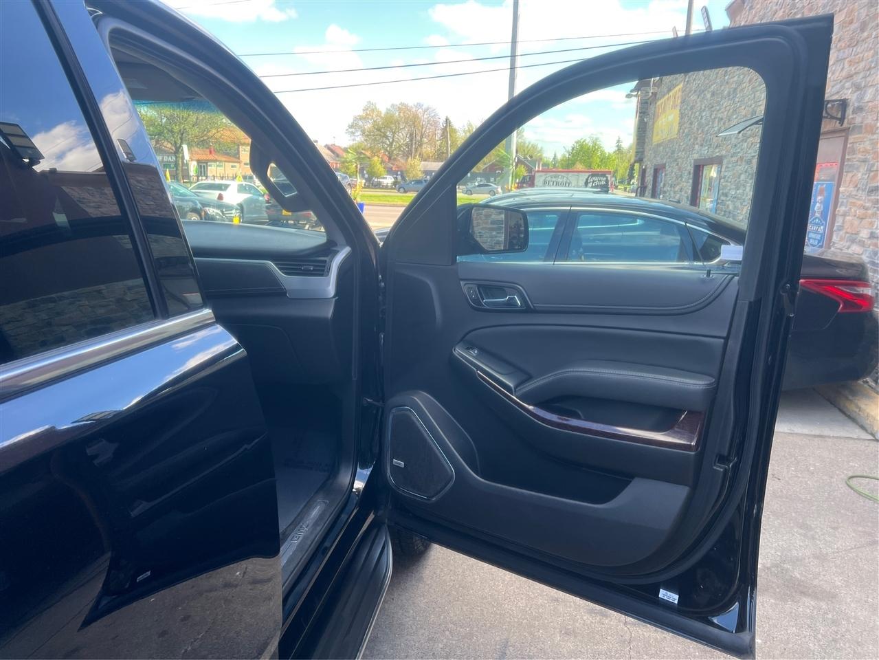 GMC Yukon 4WD 4dr SLT 2019