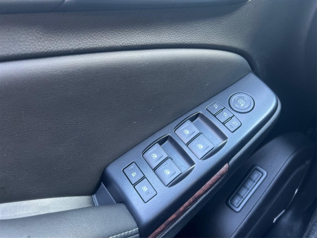 GMC Yukon 4WD 4dr SLT 2019