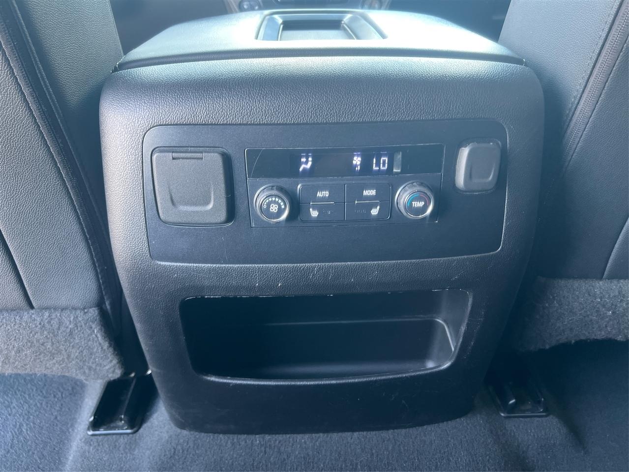 GMC Yukon 4WD 4dr SLT 2019