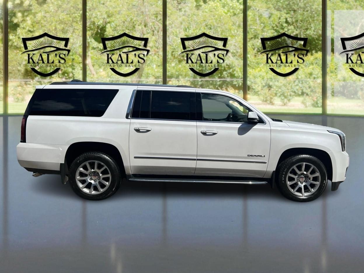 GMC Yukon XL 4WD 4dr Denali 2020