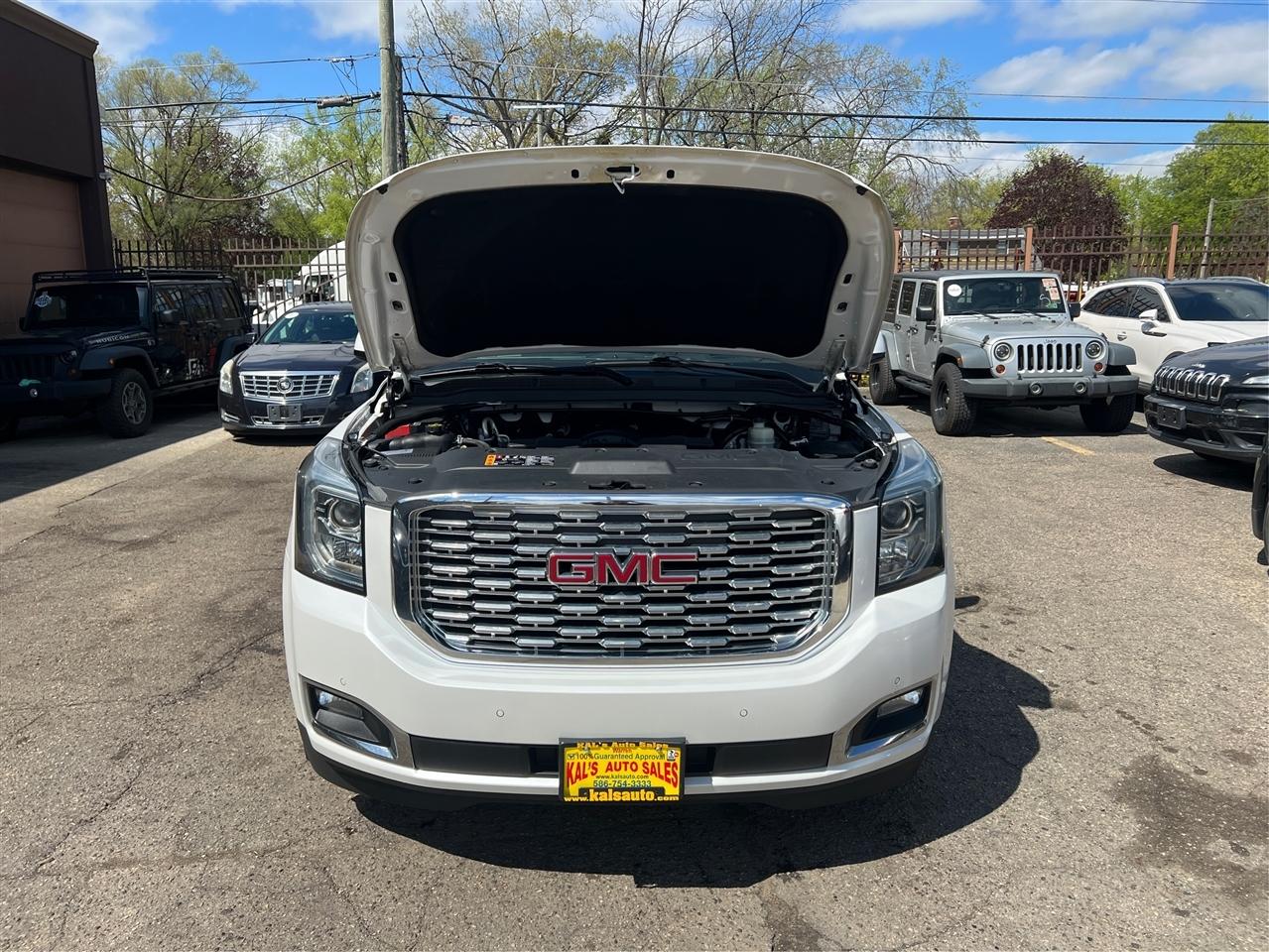 GMC Yukon XL 4WD 4dr Denali 2020