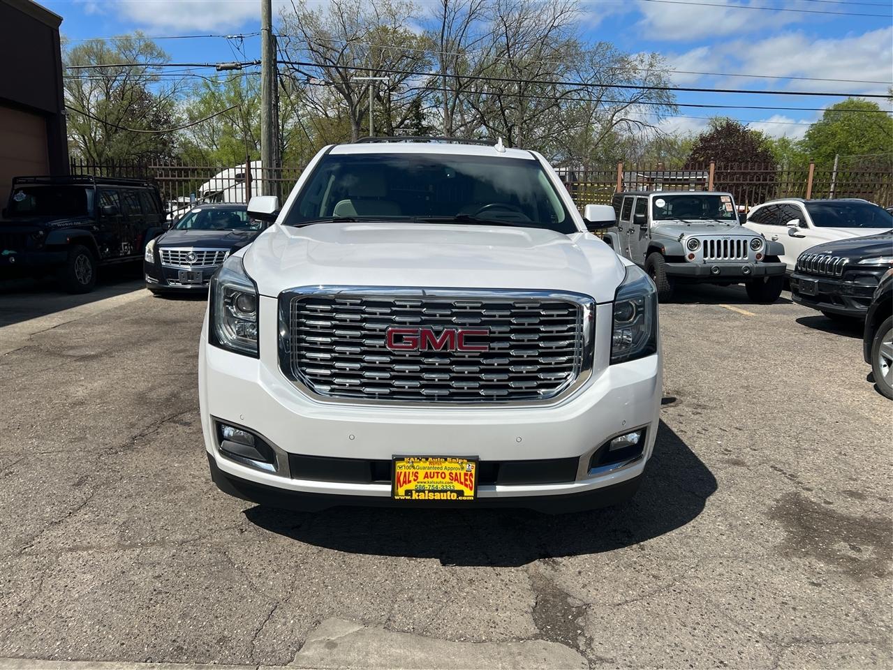 GMC Yukon XL 4WD 4dr Denali 2020