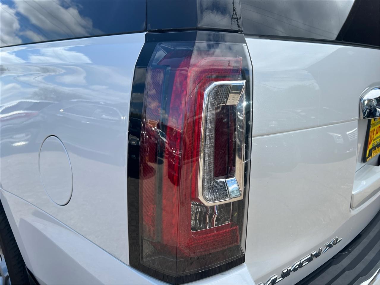 GMC Yukon XL 4WD 4dr Denali 2020