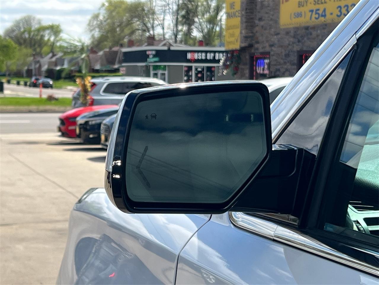 GMC Yukon XL 4WD 4dr Denali 2020