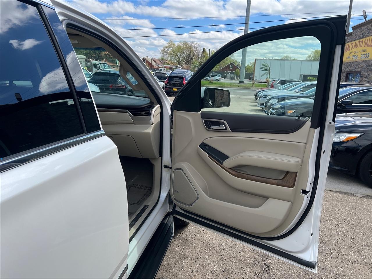 GMC Yukon XL 4WD 4dr Denali 2020