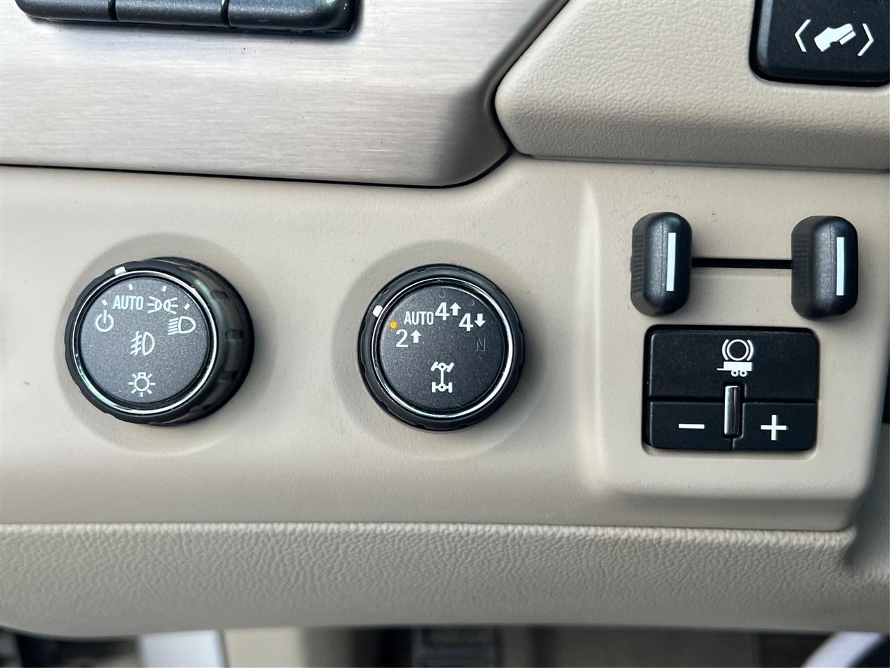 GMC Yukon XL 4WD 4dr Denali 2020