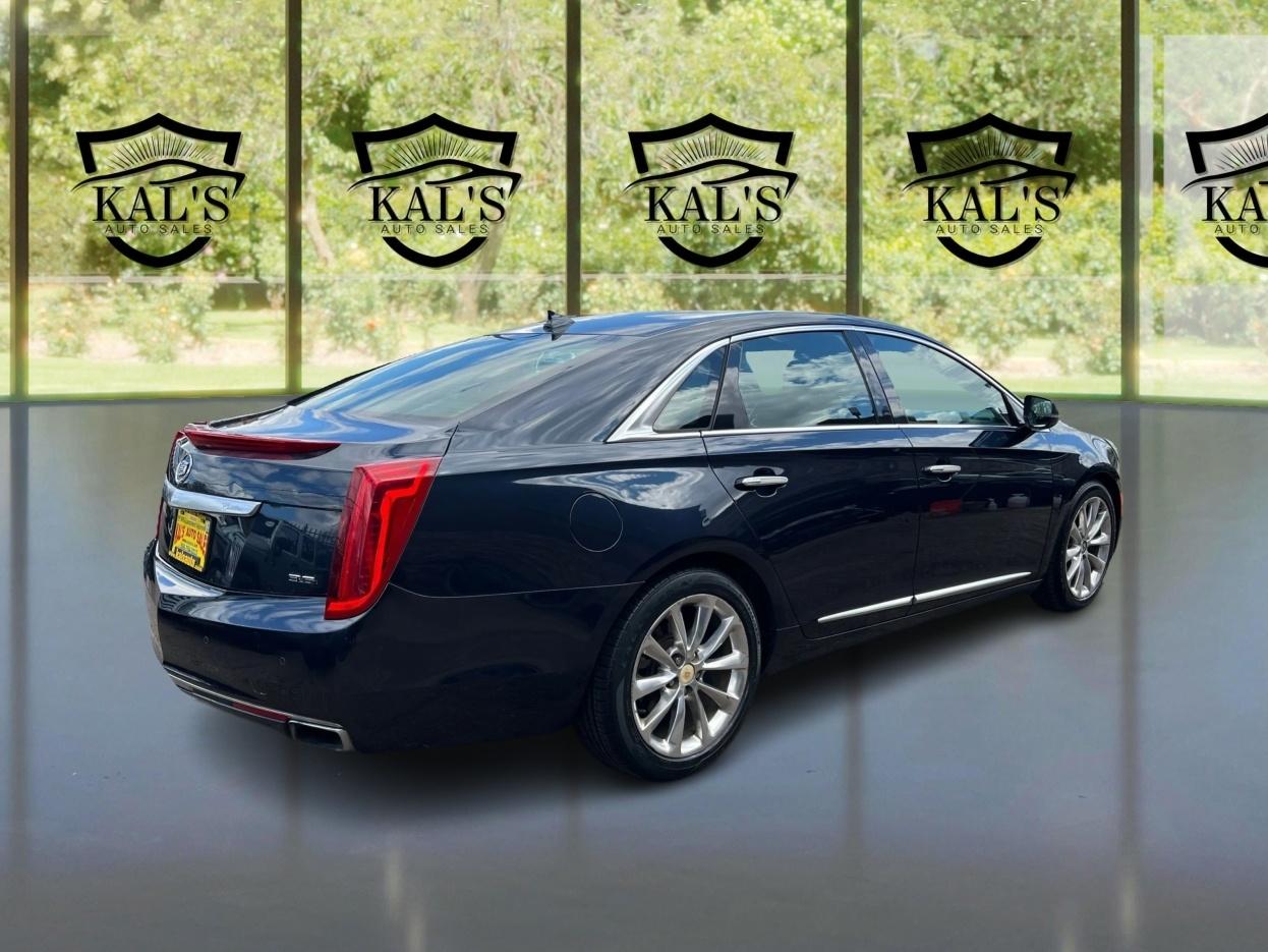 Cadillac XTS 4dr Sdn Premium FWD 2013