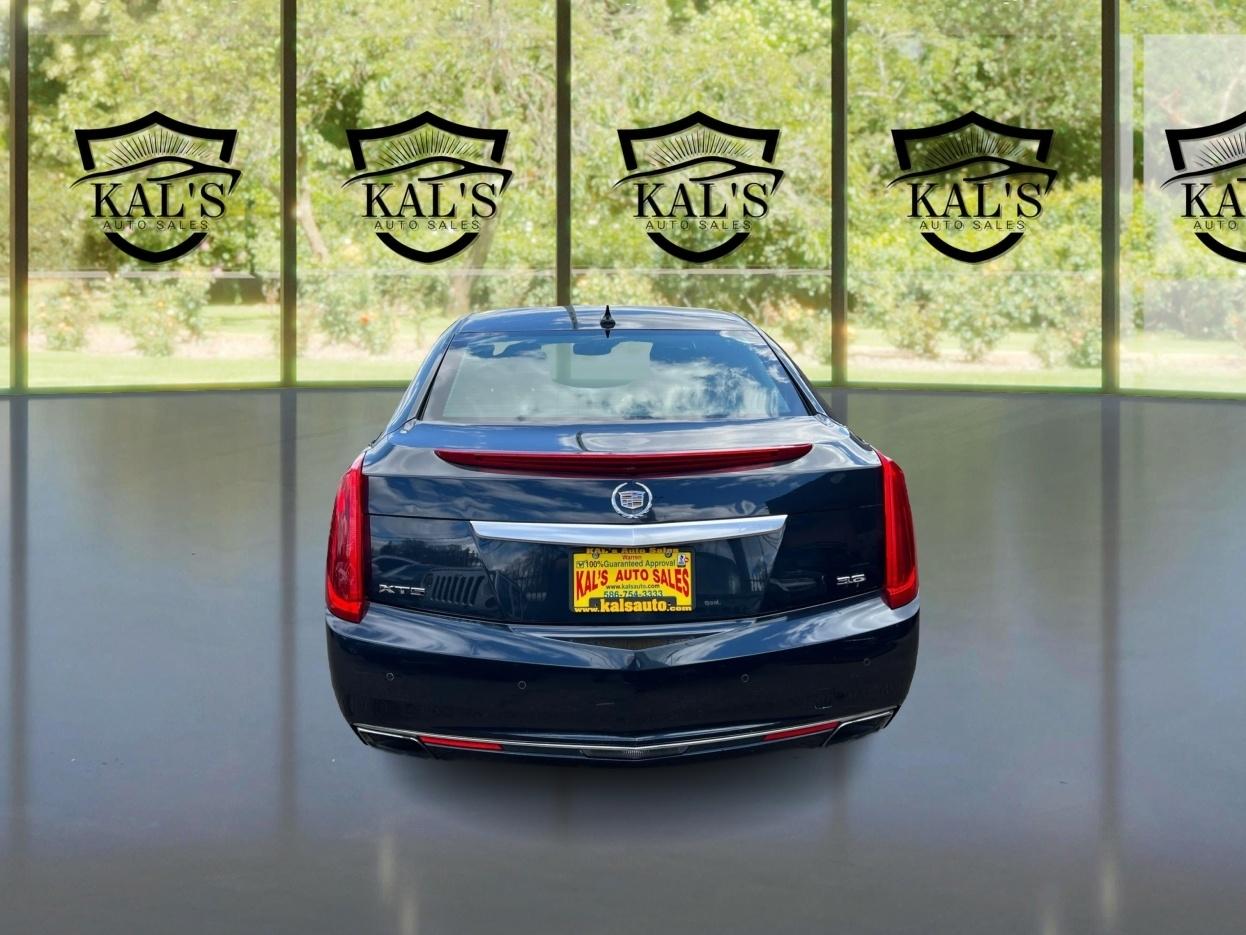 Cadillac XTS 4dr Sdn Premium FWD 2013