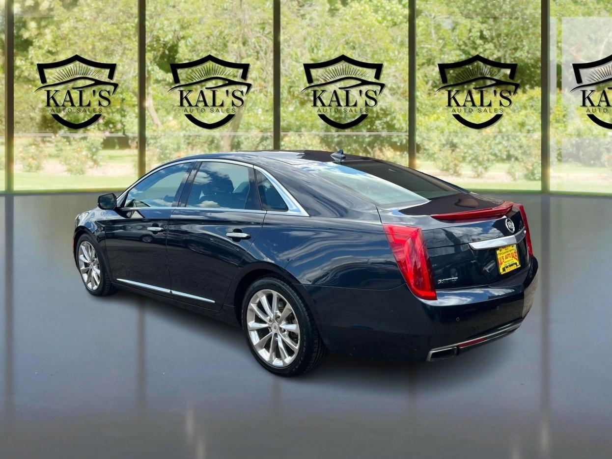 Cadillac XTS 4dr Sdn Premium FWD 2013
