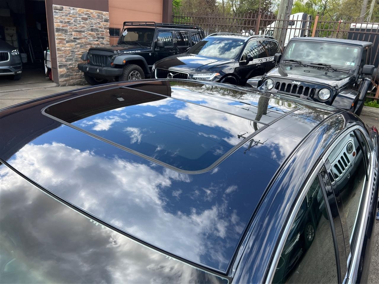 Cadillac XTS 4dr Sdn Premium FWD 2013