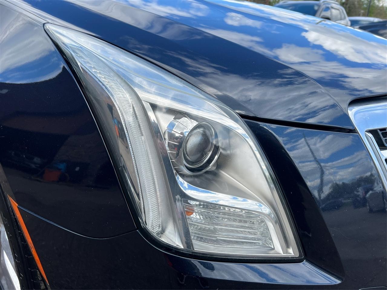 Cadillac XTS 4dr Sdn Premium FWD 2013