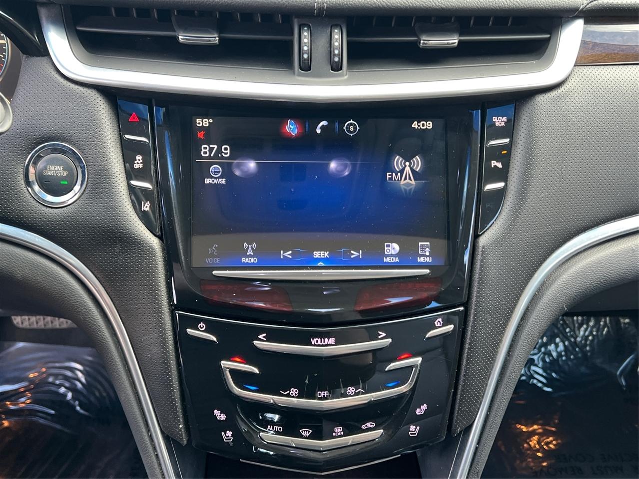 Cadillac XTS 4dr Sdn Premium FWD 2013