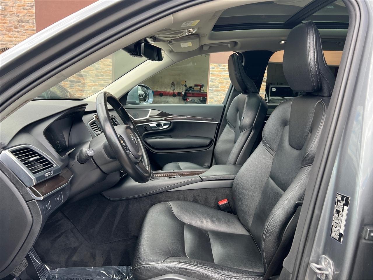 Volvo XC90 T5 AWD Momentum 2019