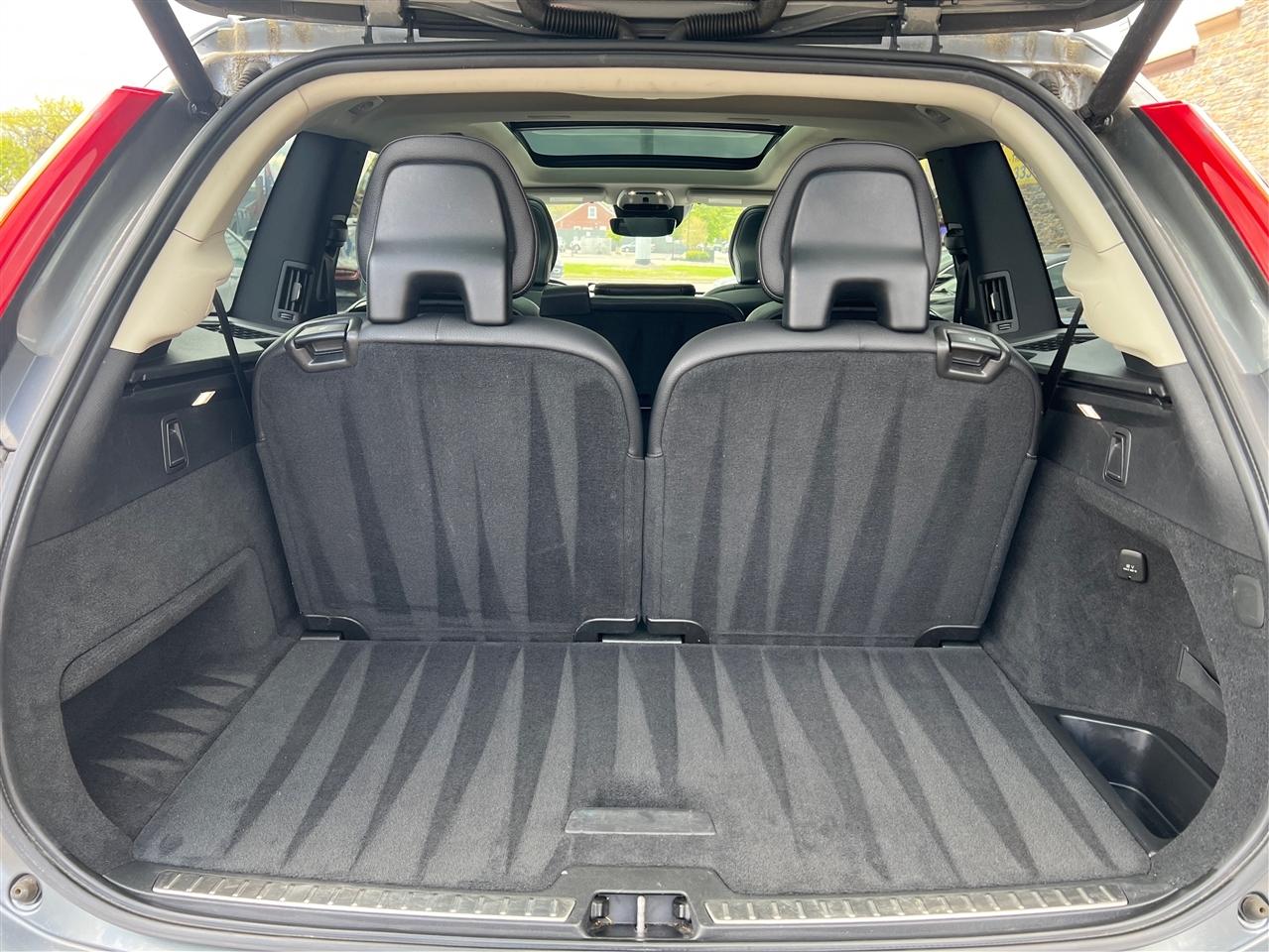 Volvo XC90 T5 AWD Momentum 2019