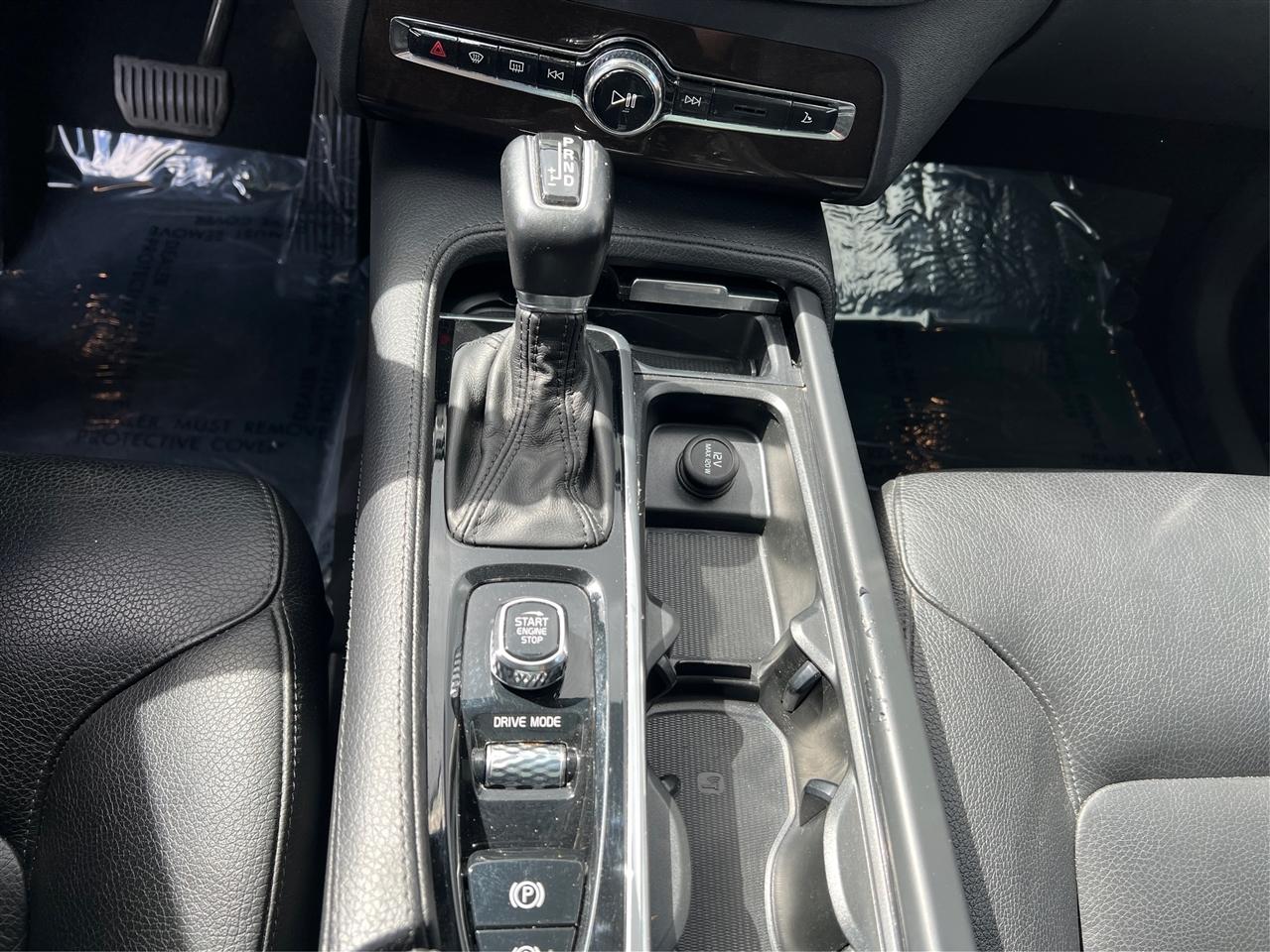 Volvo XC90 T5 AWD Momentum 2019