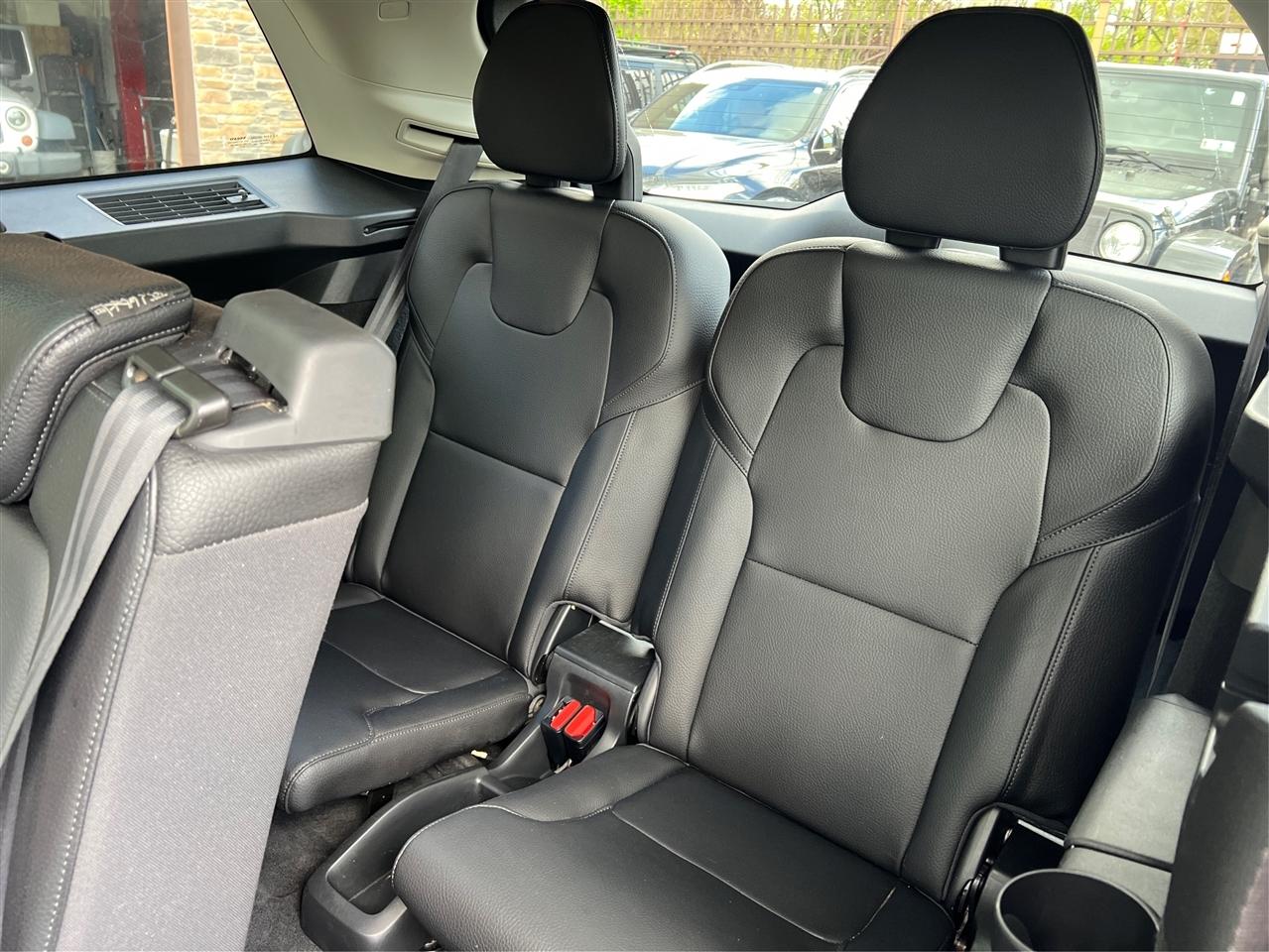 Volvo XC90 T5 AWD Momentum 2019