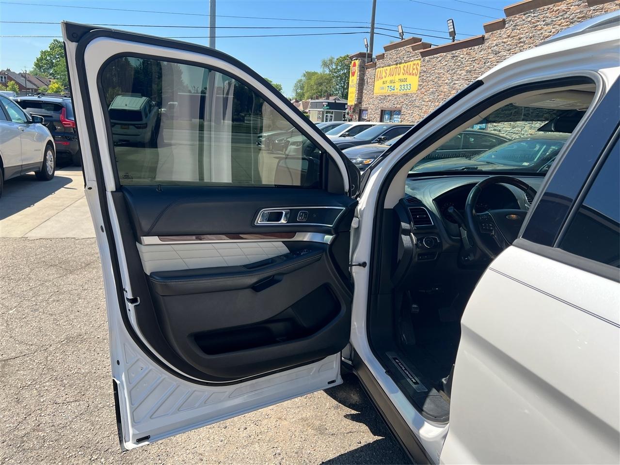 Ford Explorer Platinum 4WD 2017
