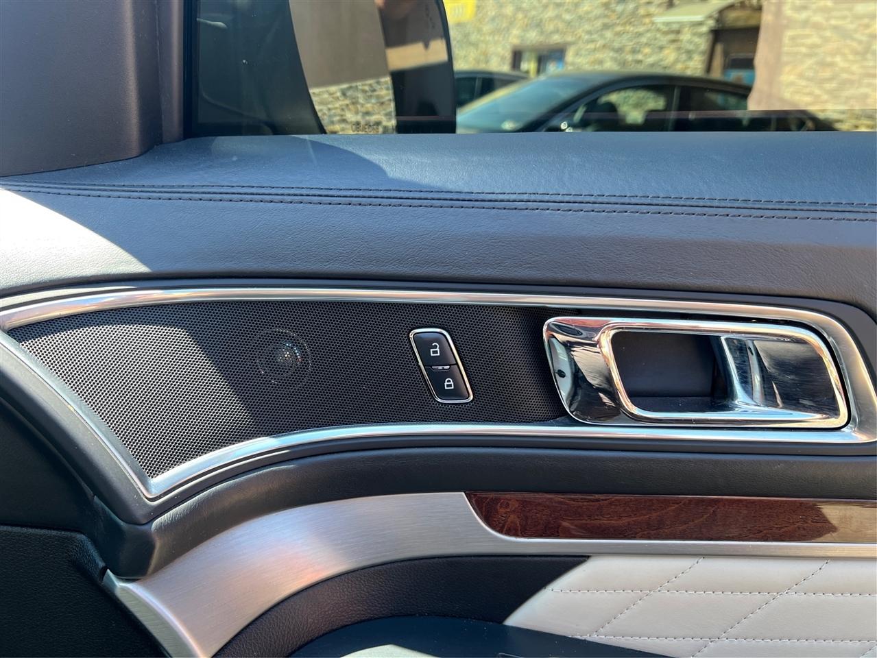 Ford Explorer Platinum 4WD 2017
