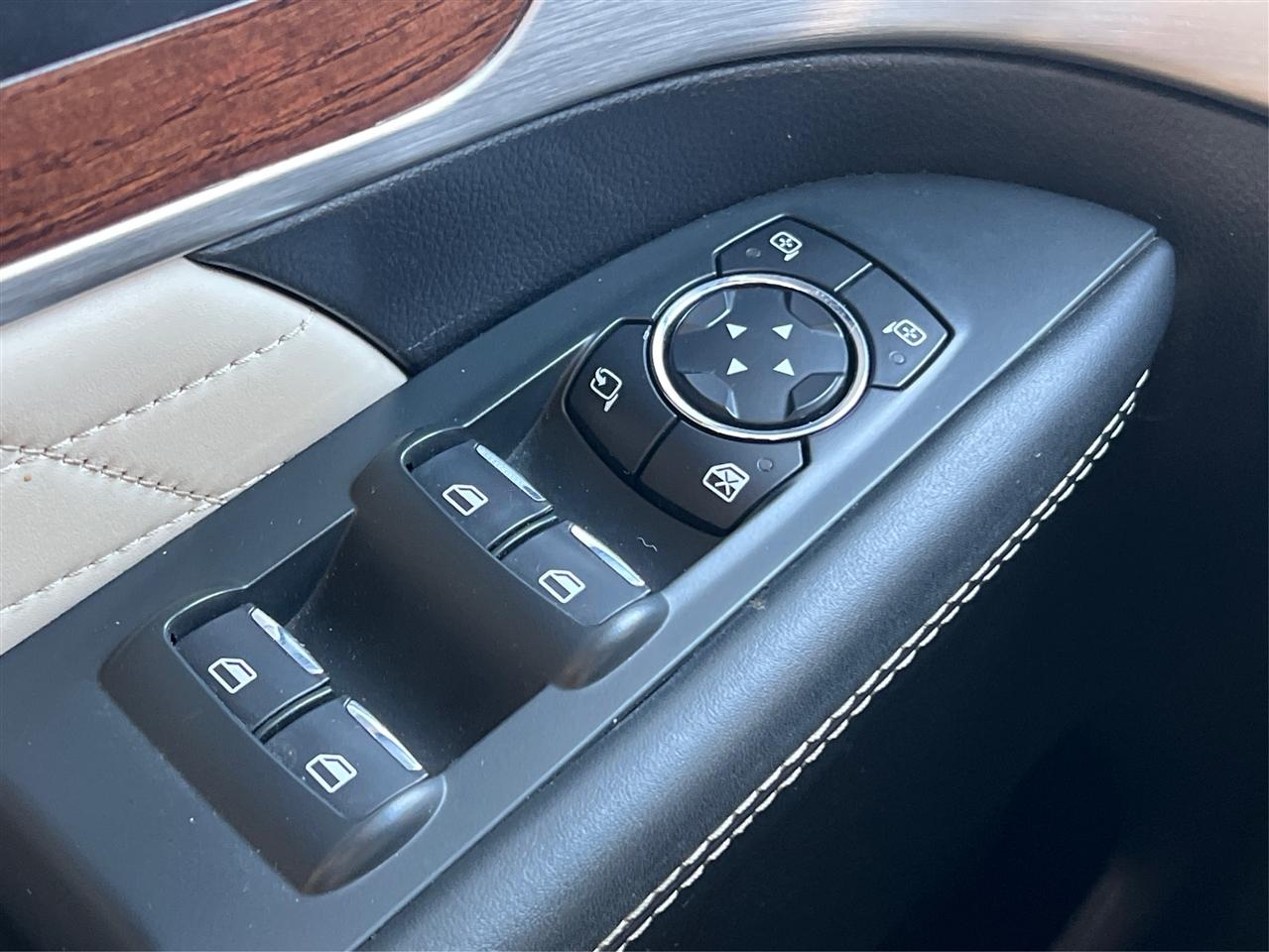 Ford Explorer Platinum 4WD 2017