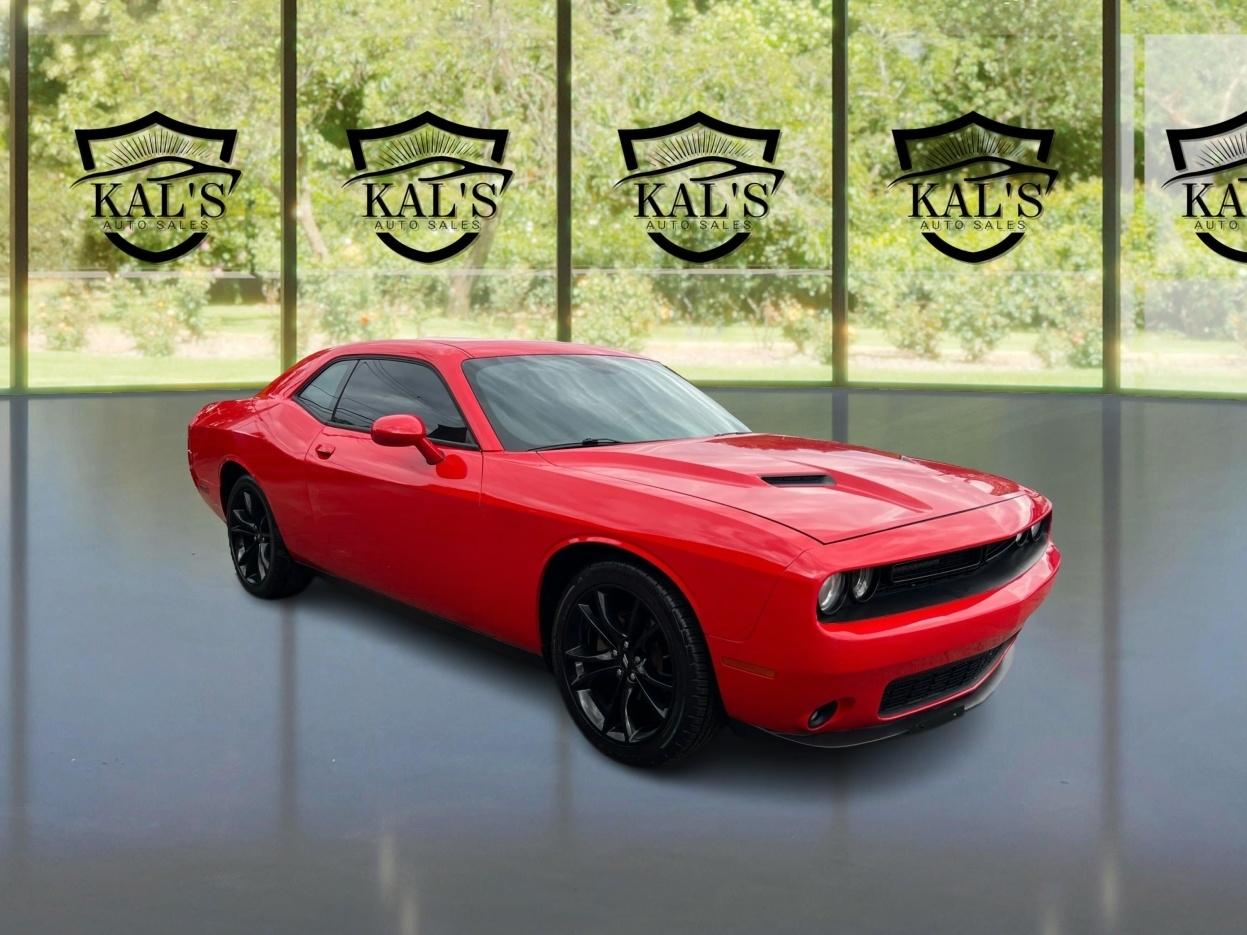 Dodge Challenger SXT RWD 2018
