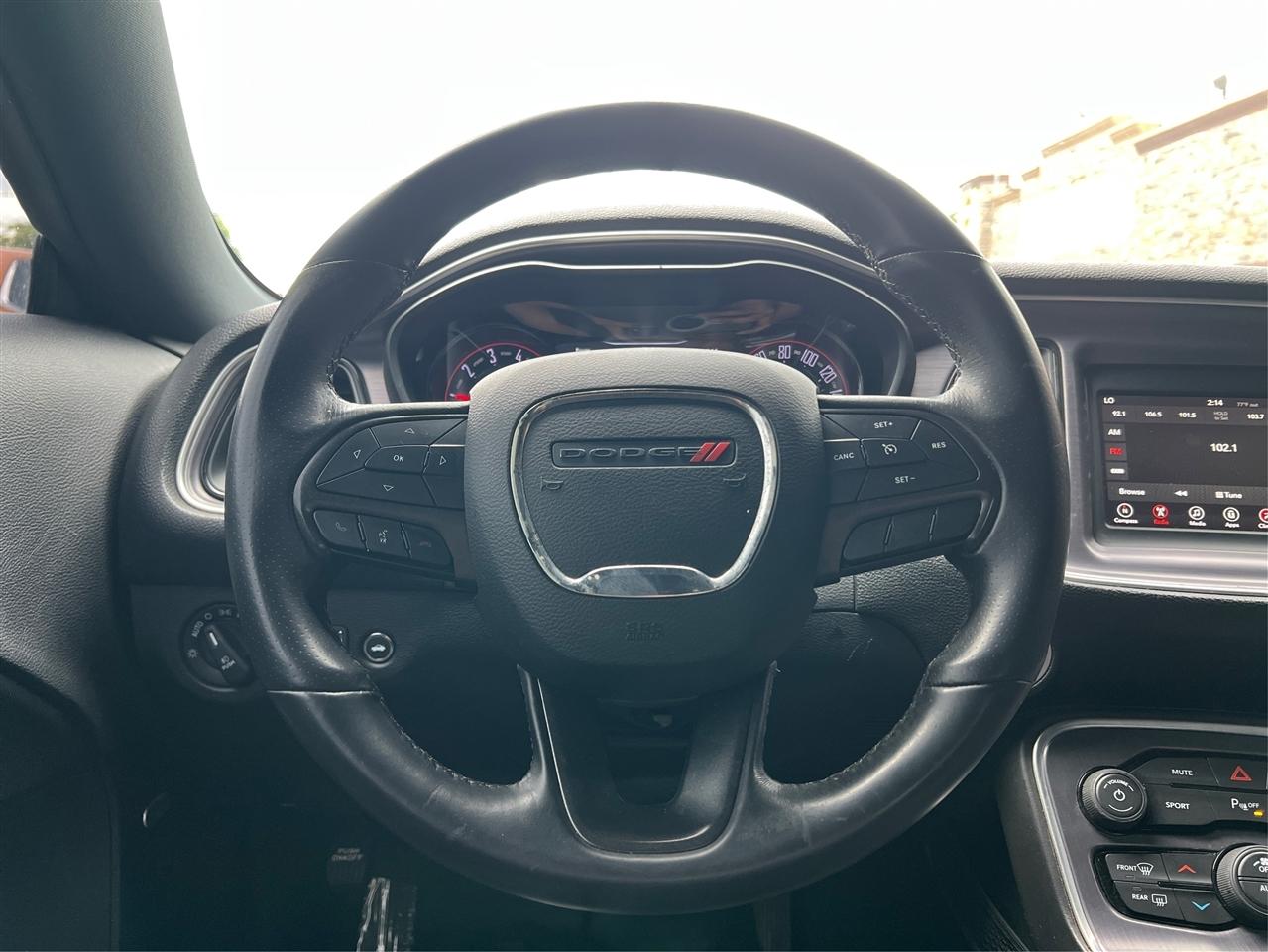 Dodge Challenger SXT RWD 2018
