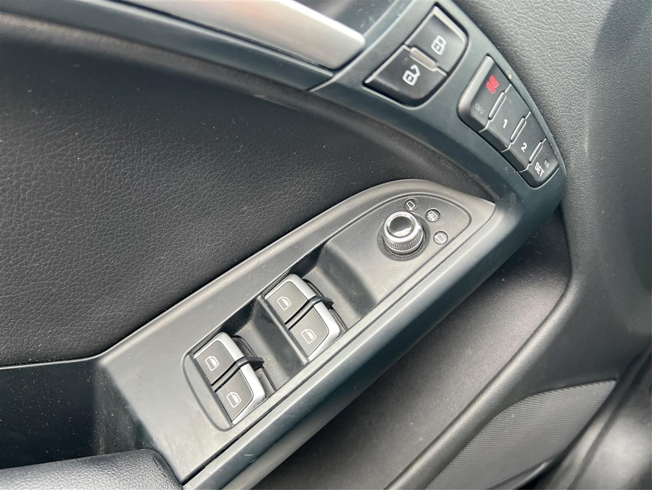 Audi A5 2dr Cabriolet Auto quattro 2.0T Premium Plus 2015